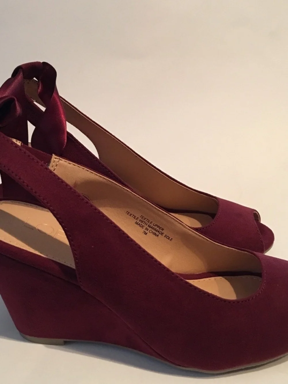 NWT Ann Taylor LOFT Burgundy Peep-Toe Ribbon Wedge Sandals